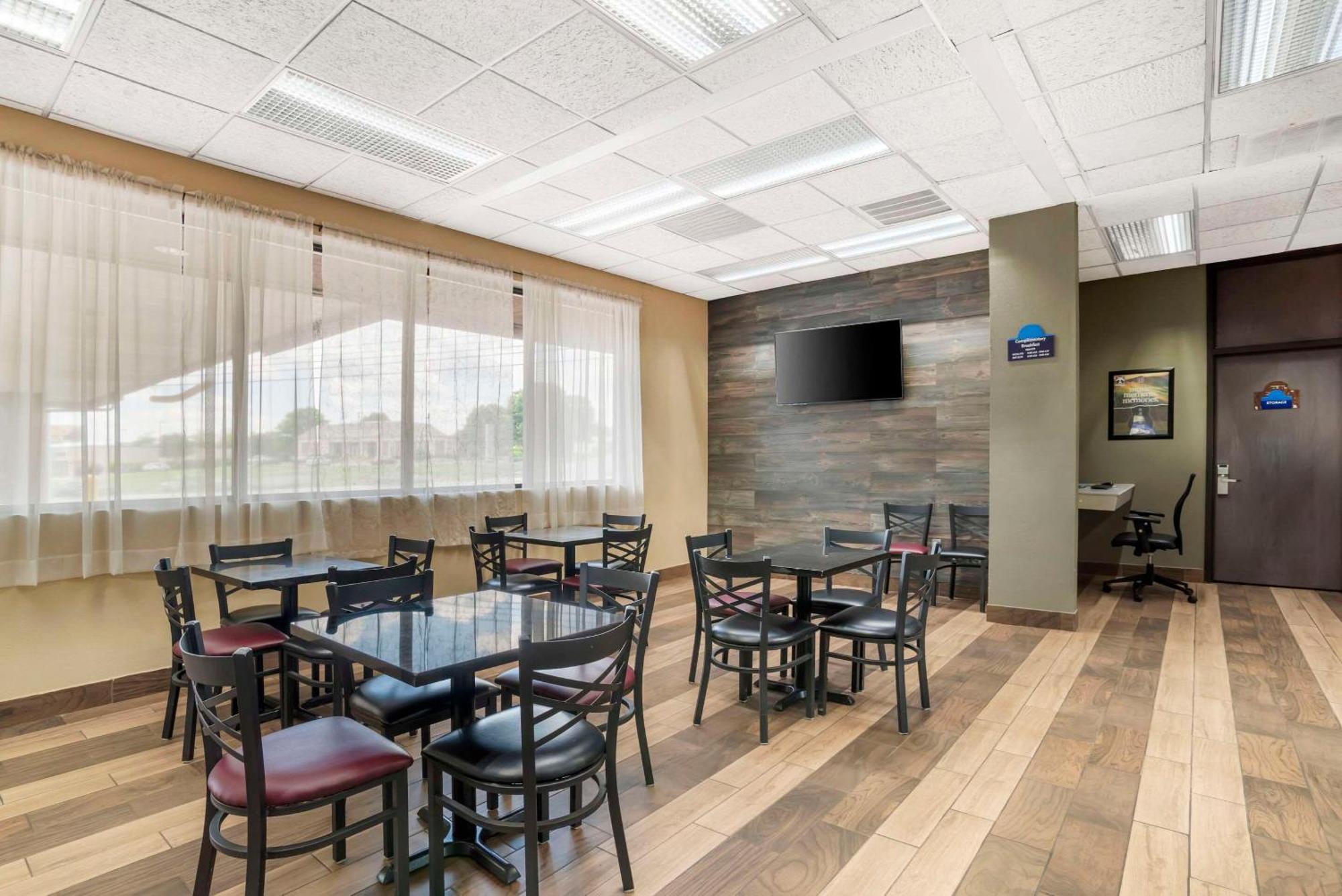 Quality Inn Near Speedway Wilkesboro Luaran gambar