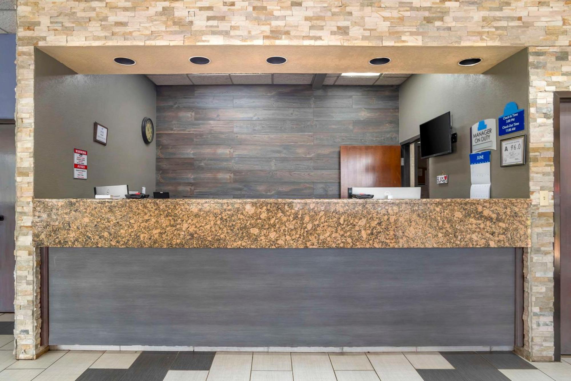 Quality Inn Near Speedway Wilkesboro Luaran gambar